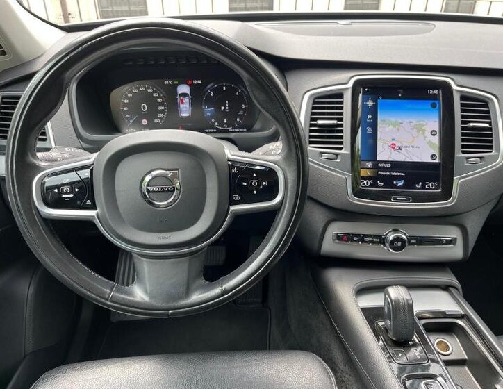 Volvo XC90 16