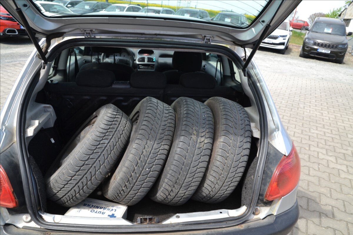 Peugeot 206 Hatchback 1,4 l 50 kw