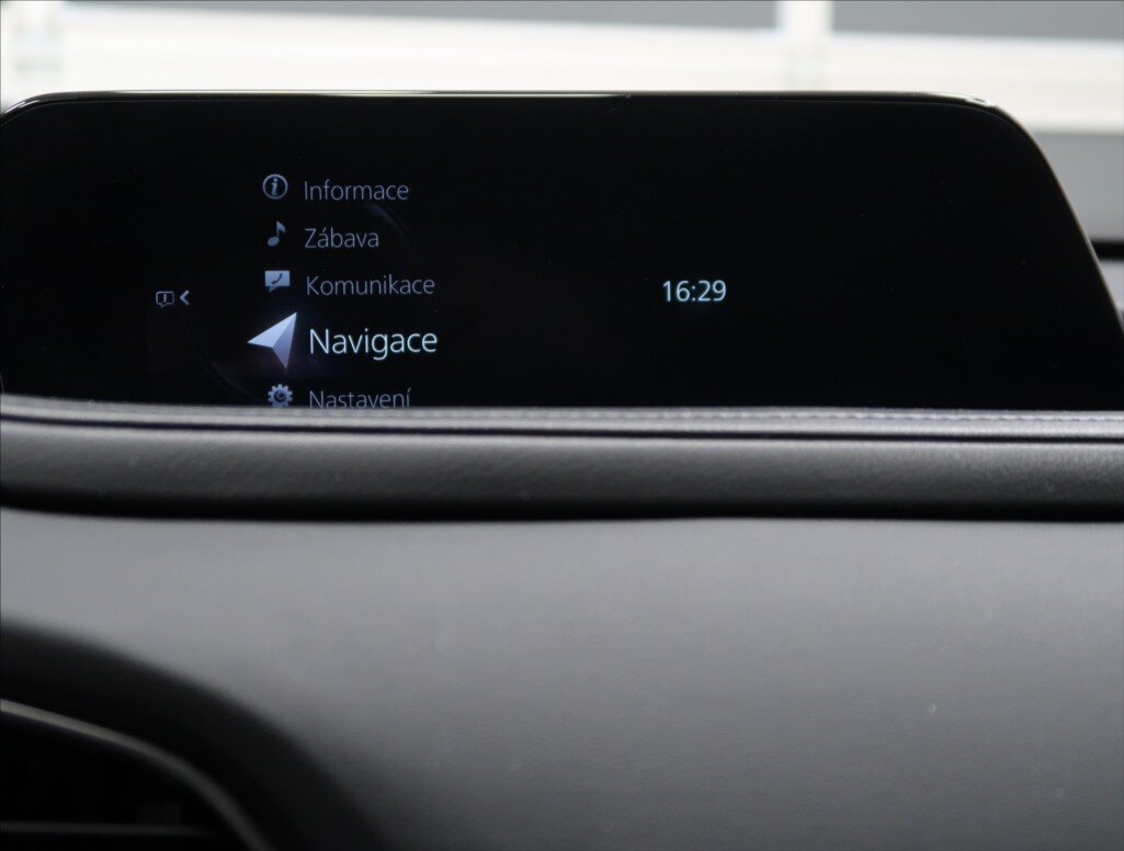 Mazda CX-30 SUV / Terénní 2,0 l 90 kw