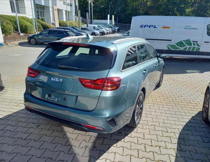 KIA Ceed 8