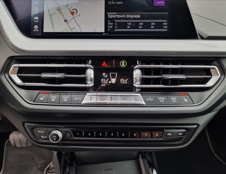 BMW Řada 2 Sedan / Limuzína 2,0 l 110 kw