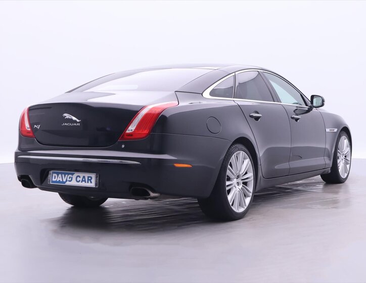Jaguar XJ Sedan 3,0 l 202 kw