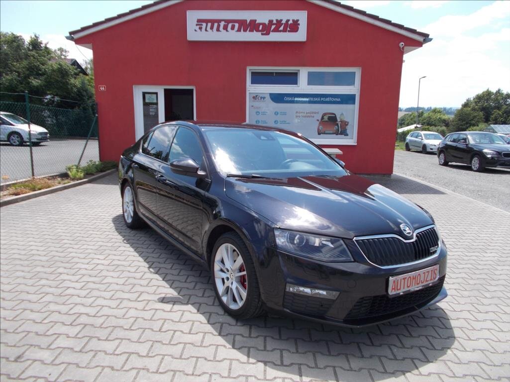 Škoda Octavia Sedan / Limuzína 2,0 l 135 kw