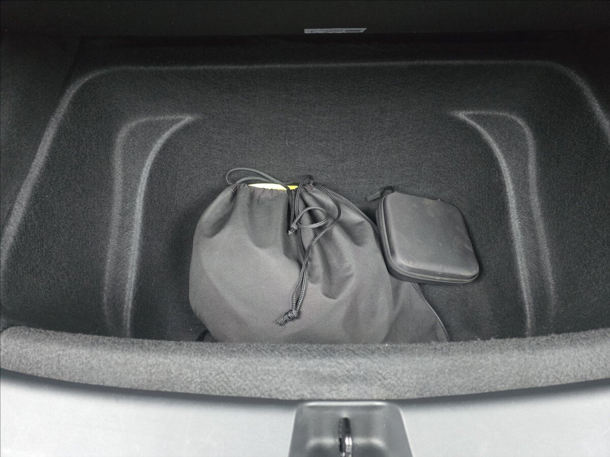 Tesla Model Y SUV 0,0 393 kw