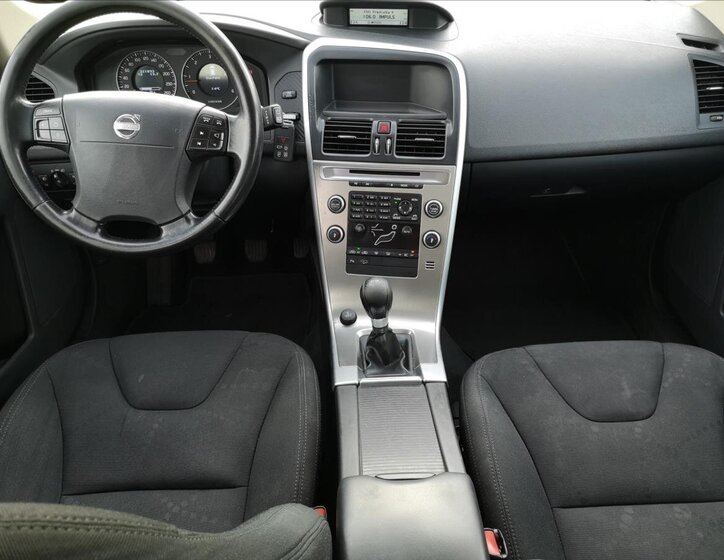 Volvo XC60 Kombi 2,4 l 136 kw