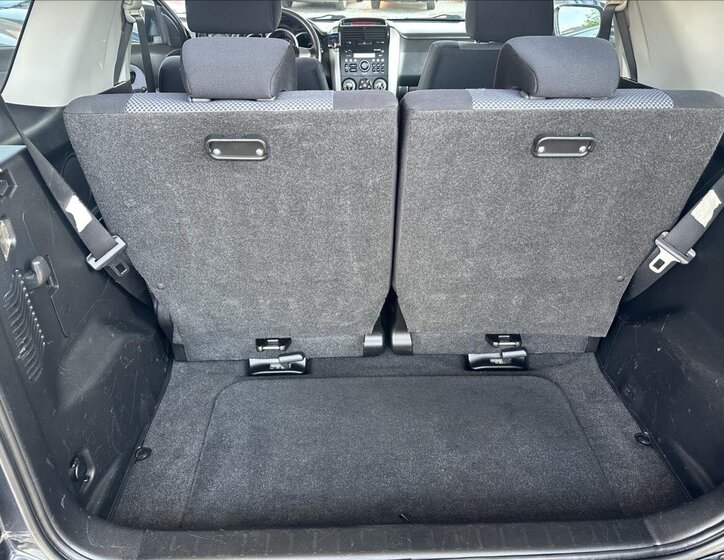 Suzuki Grand Vitara 5