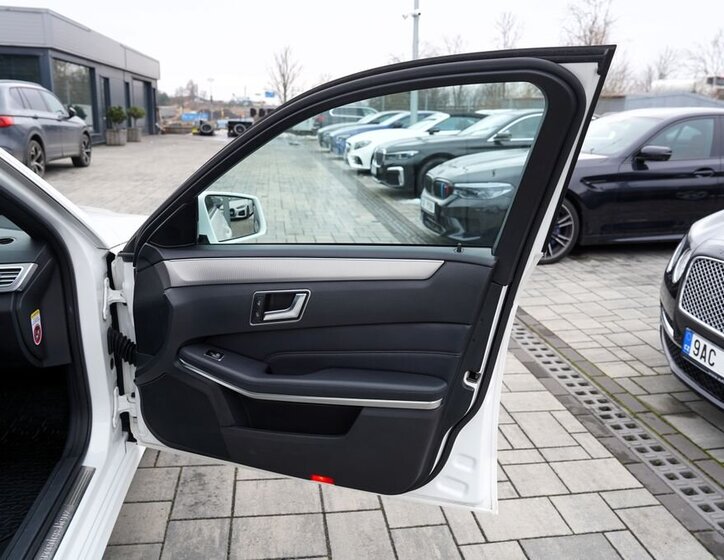 Mercedes-Benz Třídy E Sedan 2,1 l 125 kw
