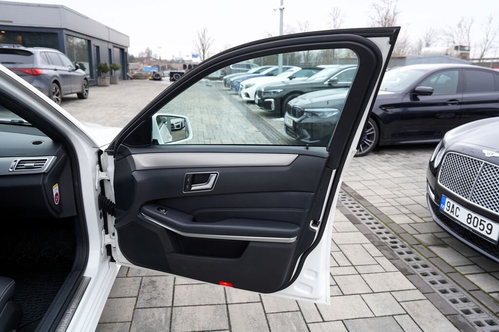 Mercedes-Benz Třídy E Sedan 2,1 l 125 kw