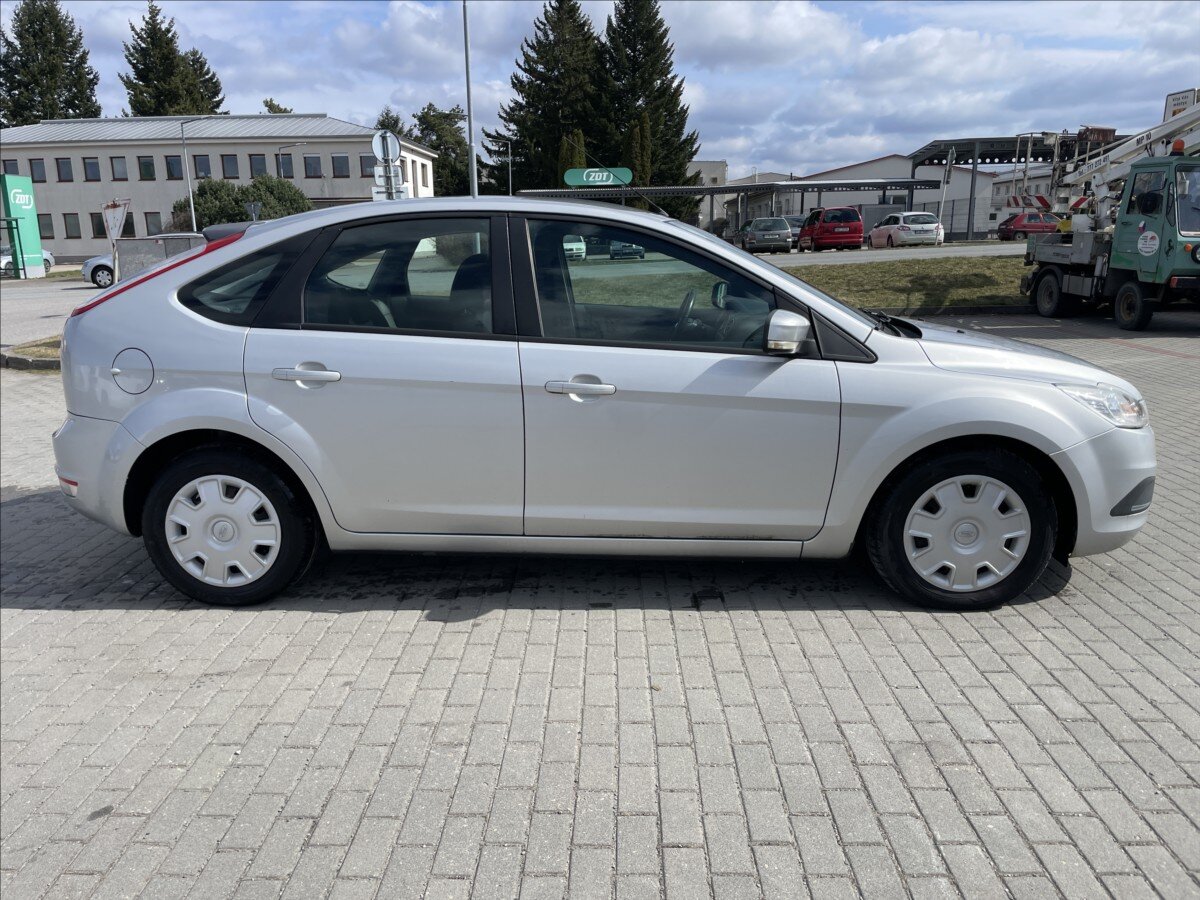 Ford Focus Hatchback 1,6 l 74 kw