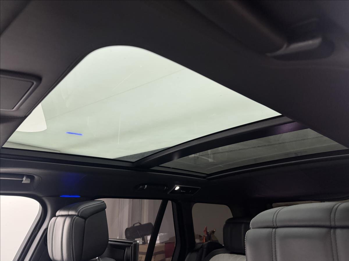 Land Rover Range Rover SUV 5,0 l 405 kw