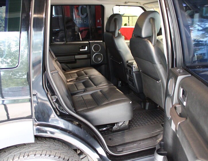 Land Rover Discovery 19