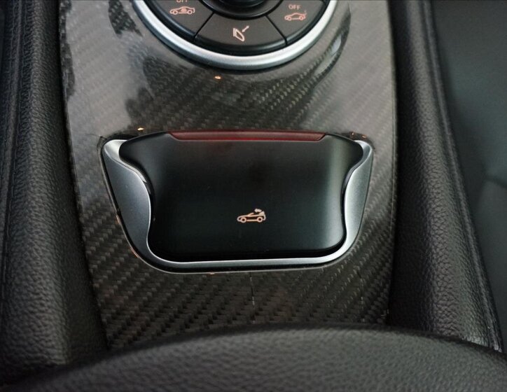 Mercedes-Benz SL Kabriolet 5,5 l 471 kw