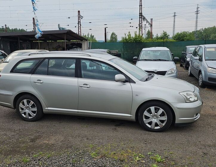 Toyota Avensis 3