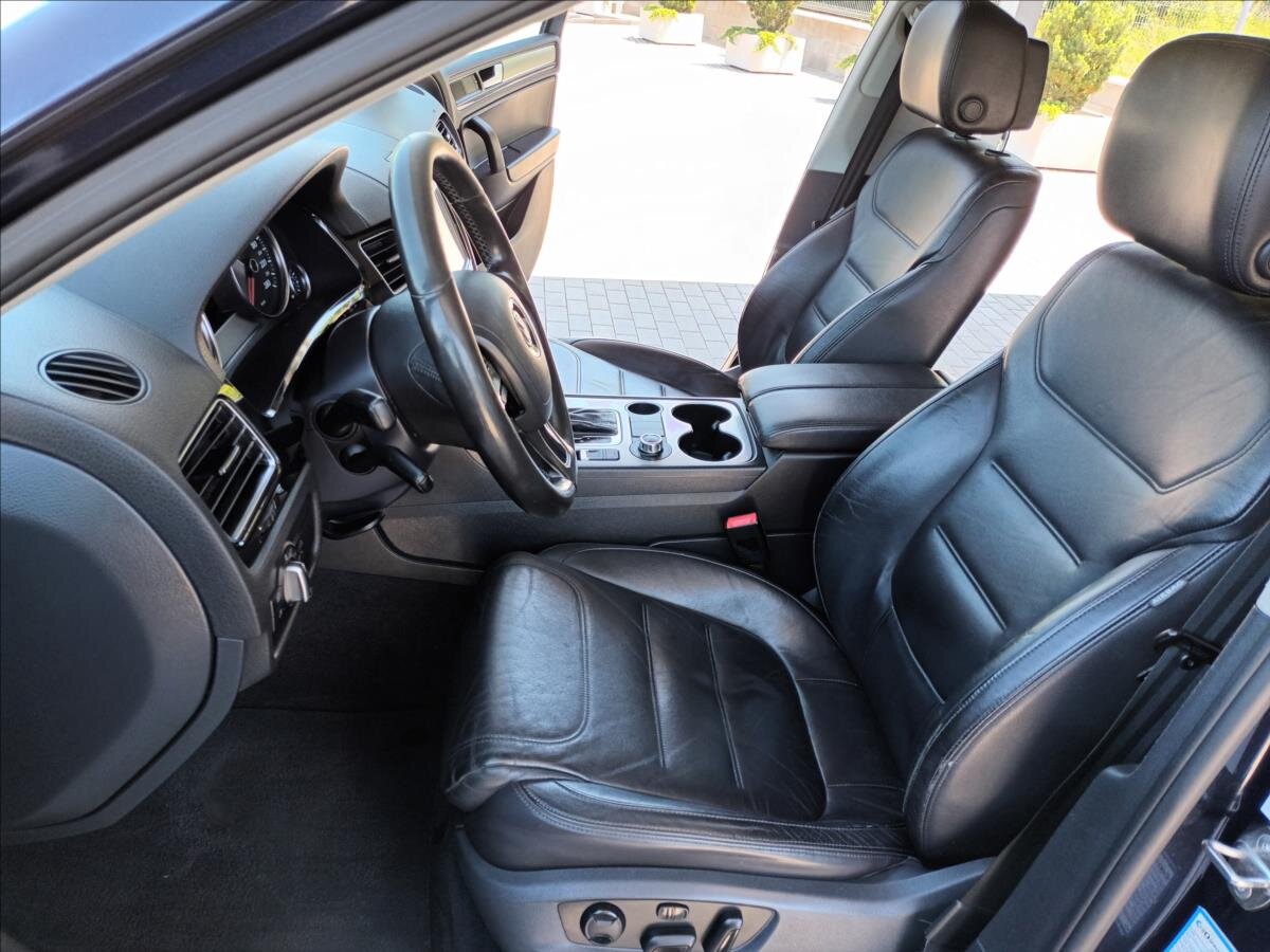 Volkswagen Touareg SUV / Terénní 3,0 l 176 kw