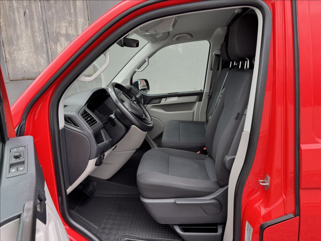 Volkswagen Transporter Skříň 2,0 l 110 kw
