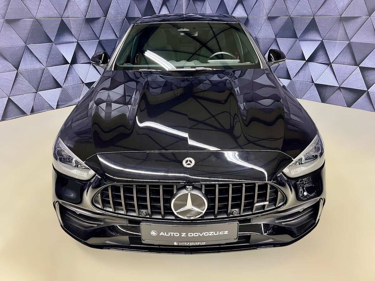 Mercedes-Benz Třídy C Sedan 2,0 l 190 kw