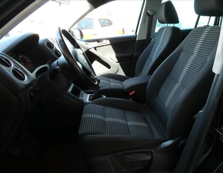 Volkswagen Tiguan 14