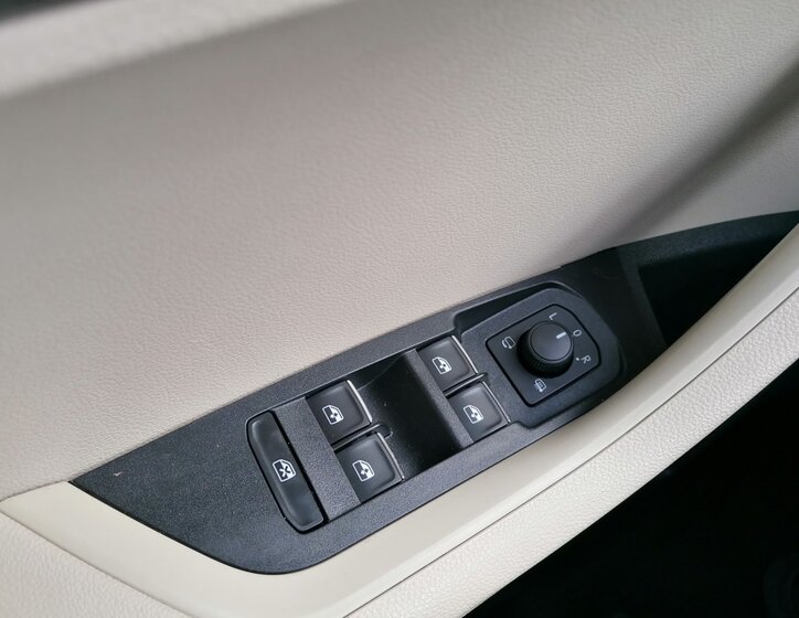 Škoda Karoq SUV 1,6 l 85 kw