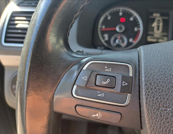 Volkswagen Touran 33