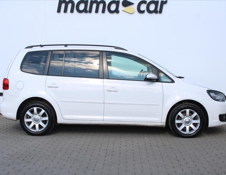 Volkswagen Touran 8