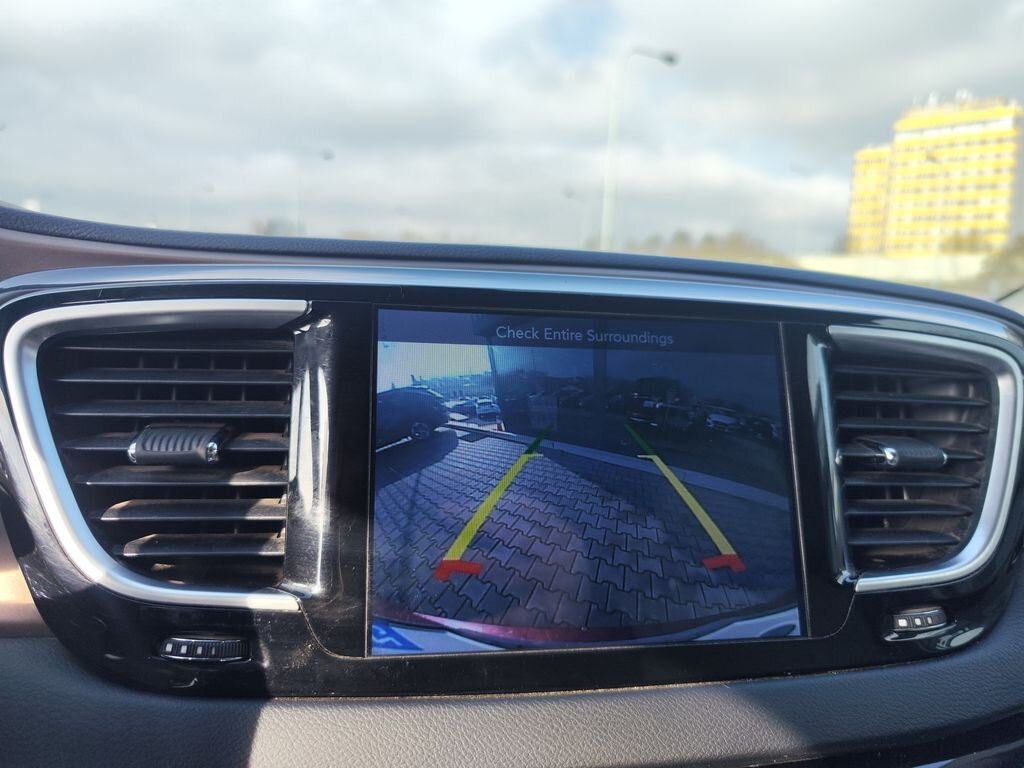 Chrysler Pacifica MPV 3,6 l 214 kw