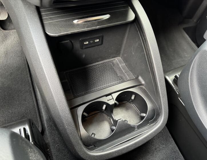 Mercedes-Benz Třídy V 26