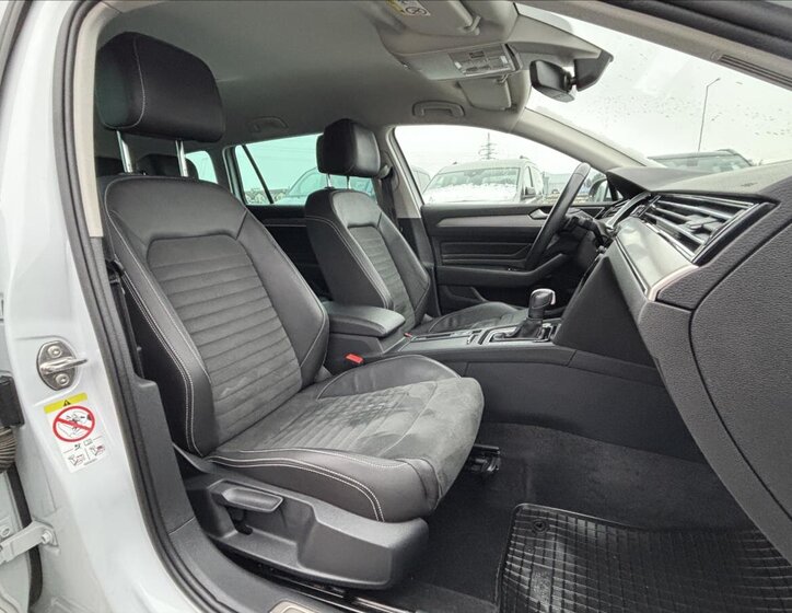 Volkswagen Passat Kombi 2,0 l 110 kw