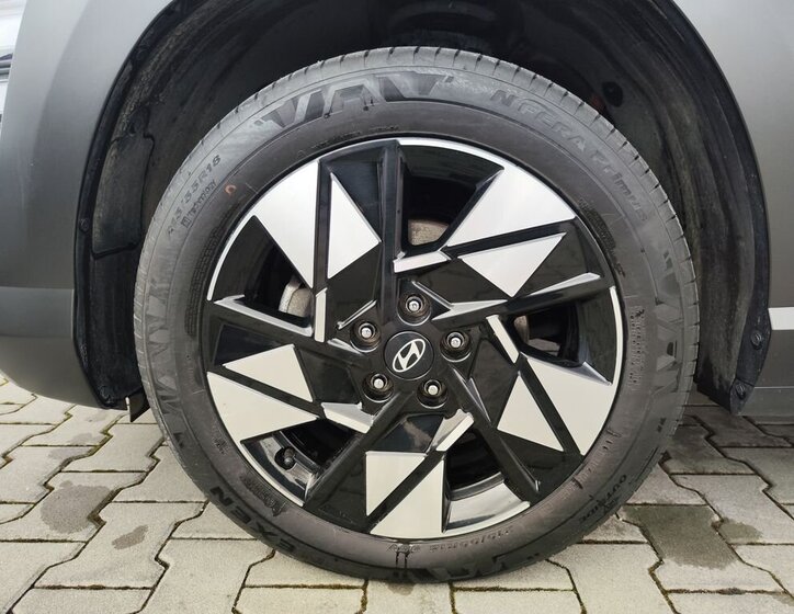 Hyundai Kona SUV 1,6 l 104 kw