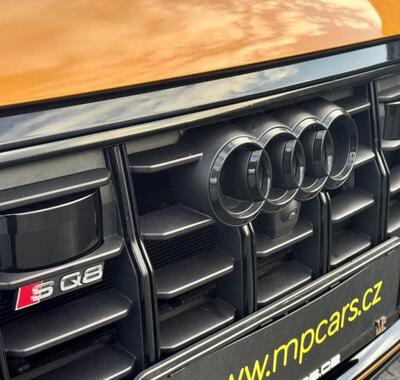 Audi SQ8 53