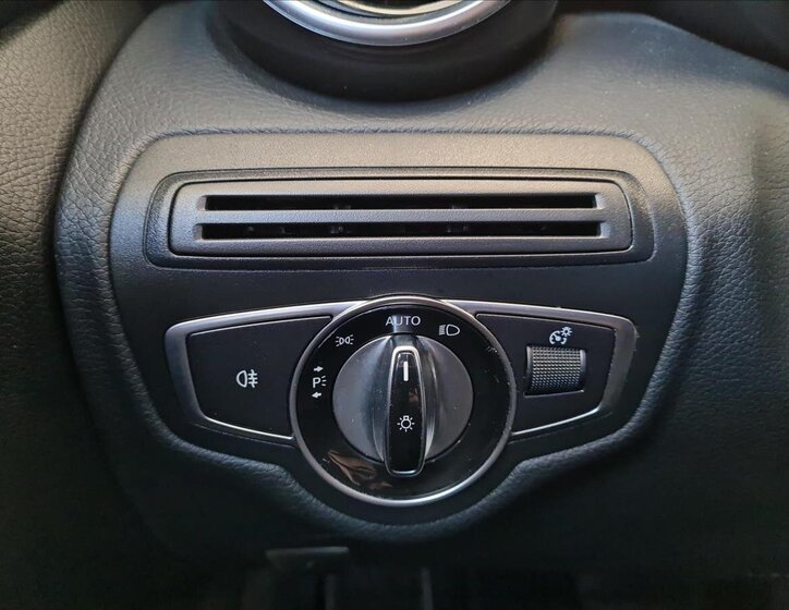 Mercedes-Benz Třídy C Kombi 2,1 l 125 kw