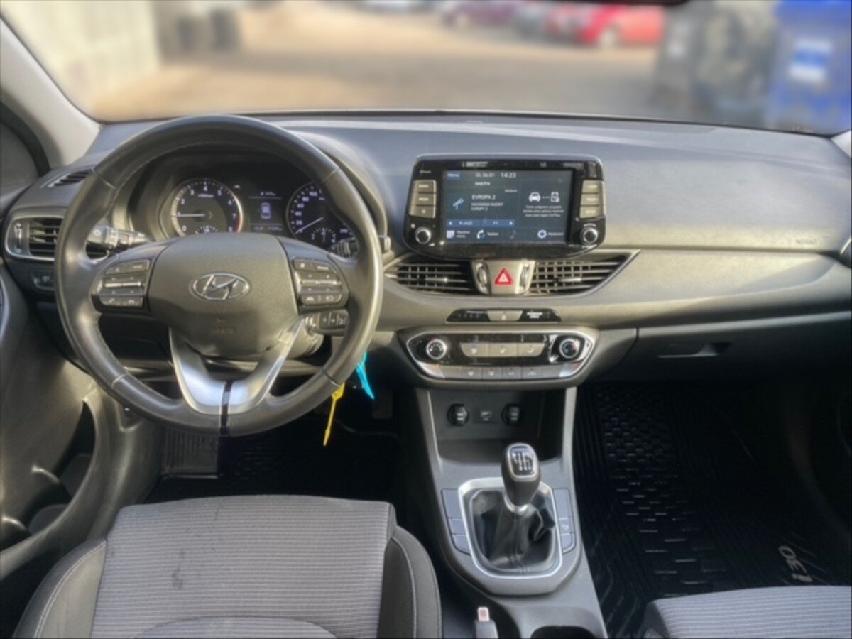 Hyundai i30 Kombi 998,0 88 kw