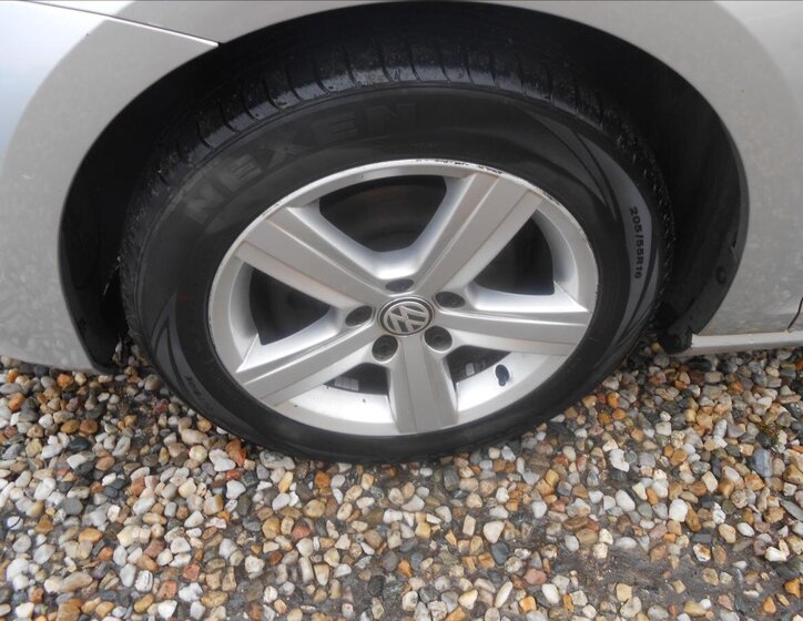 Volkswagen Golf Kombi 2,0 l 110 kw