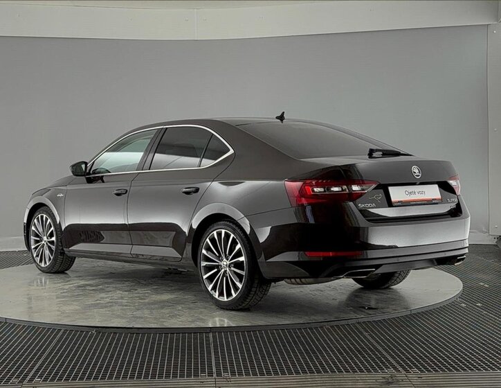 Škoda Superb Liftback 2,0 l 206 kw