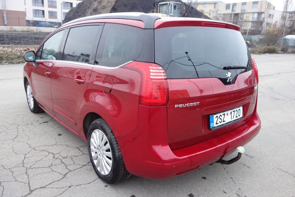 Peugeot 5008