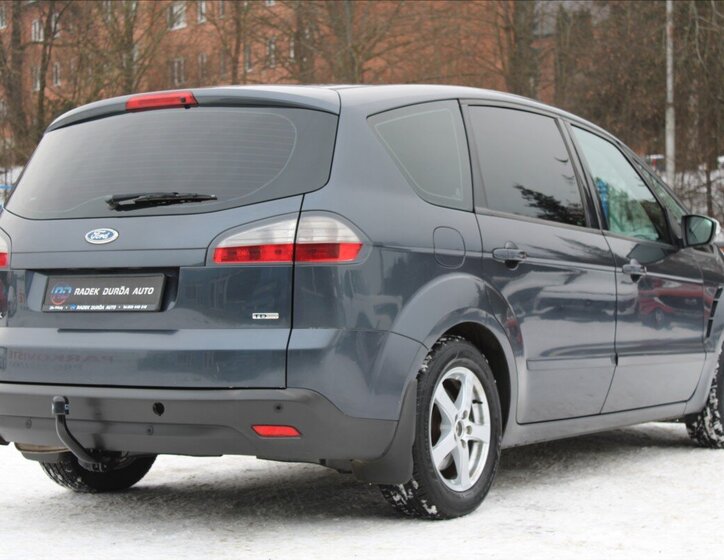 Ford S-MAX 5