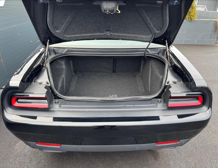 Dodge Challenger Kupé 6,4 l 362 kw