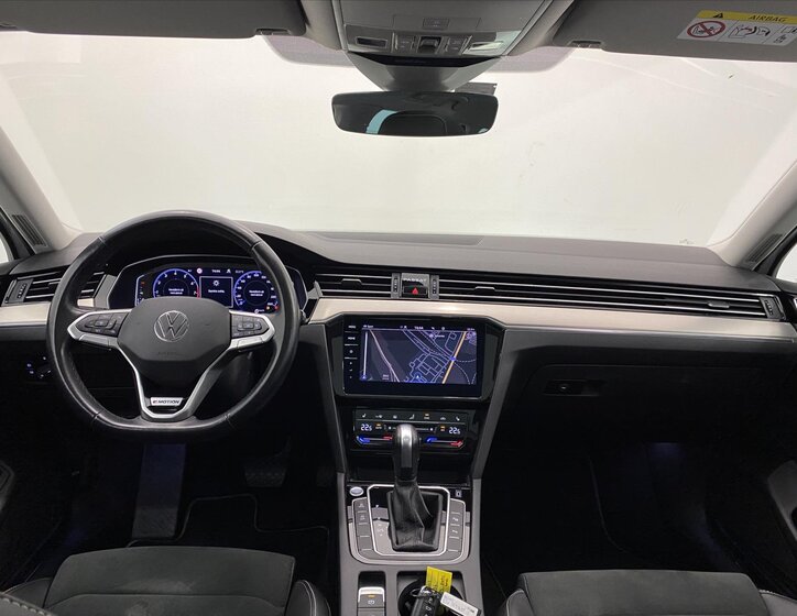 Volkswagen Passat Kombi 2,0 l 206 kw