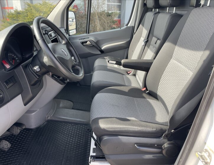 Volkswagen Crafter Skříň 2,0 l 120 kw