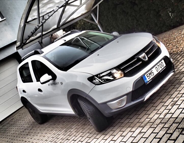 Dacia Sandero Hatchback 898,0 66 kw