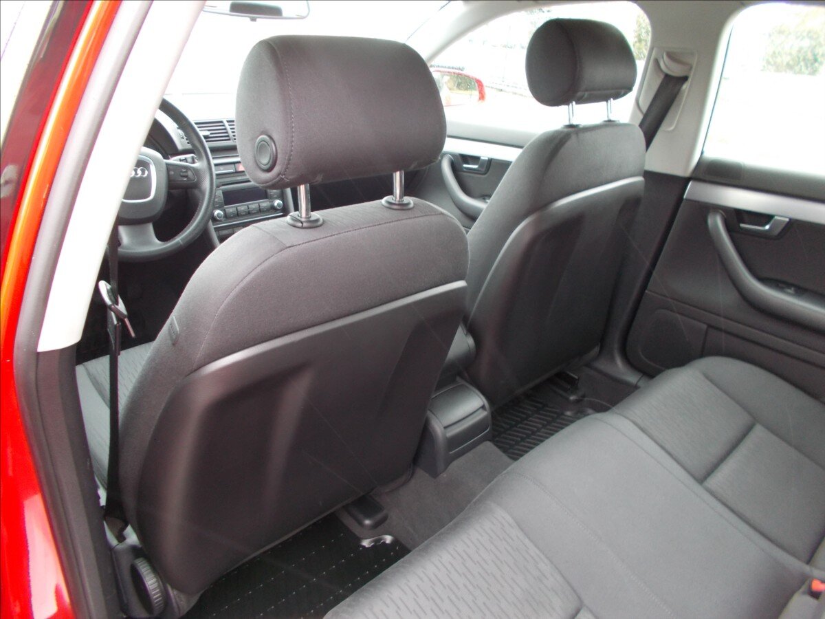 Audi A4 Sedan / Limuzína 2,0 l 103 kw