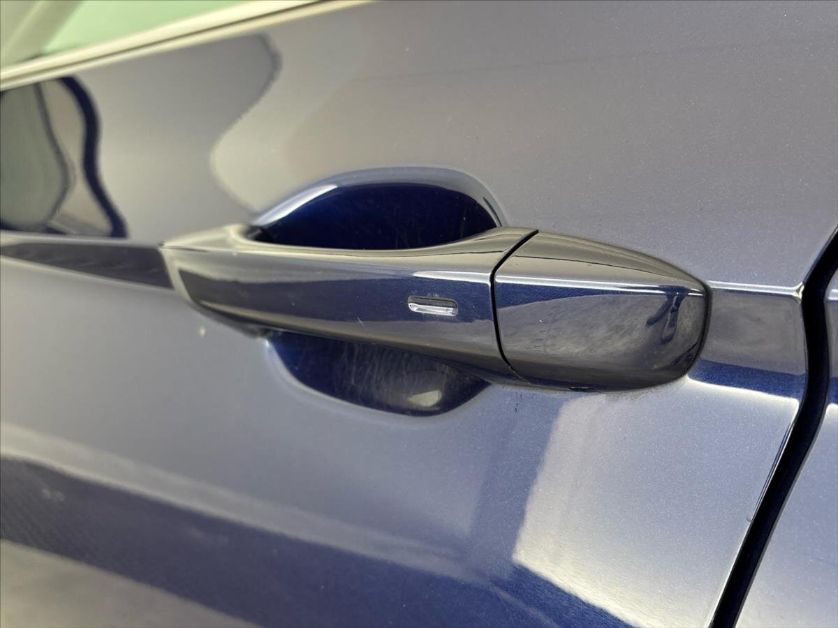 Volkswagen Passat Kombi 2,0 l 140 kw