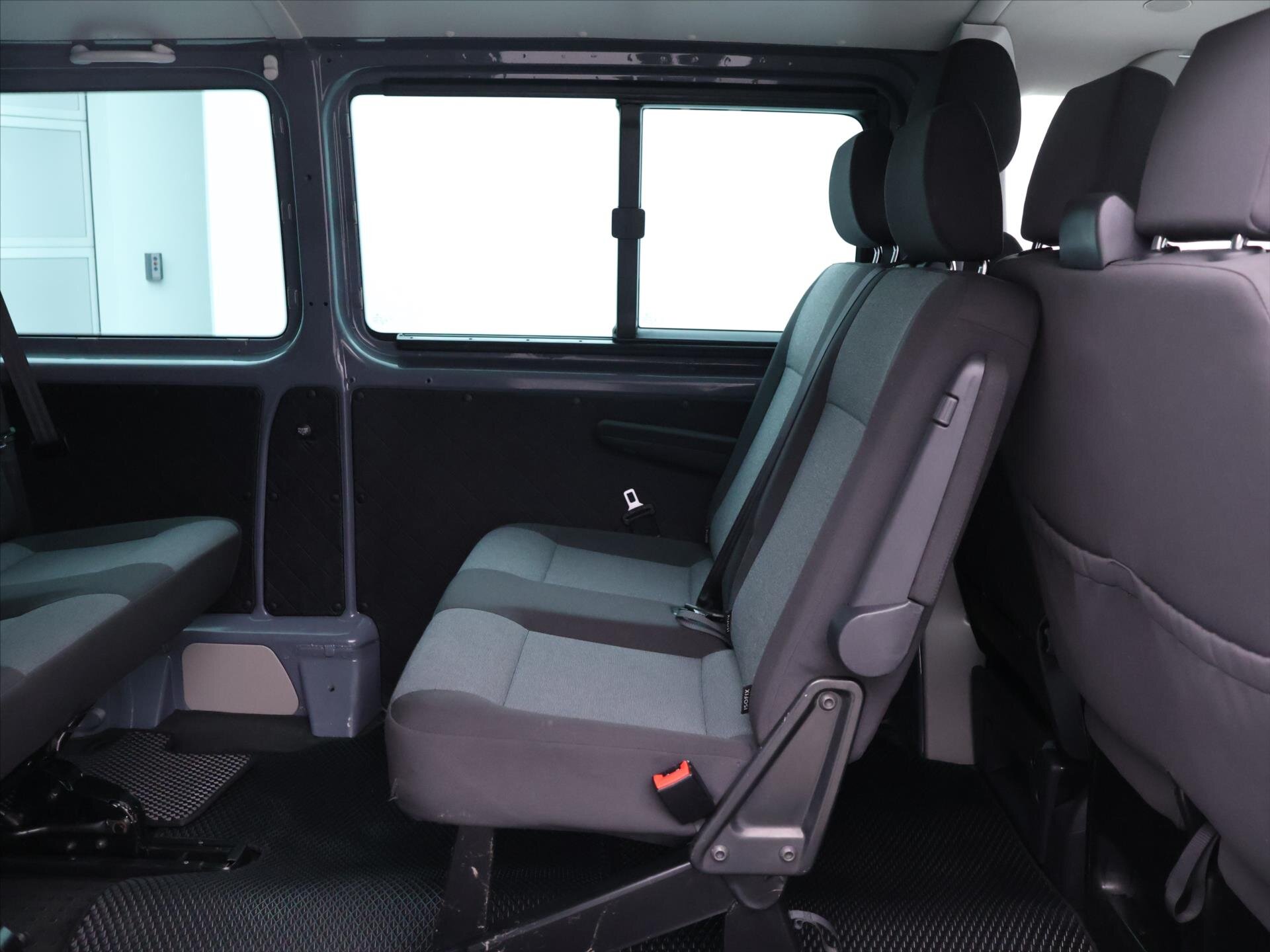 Volkswagen Transporter Kombi 2,0 l 110 kw