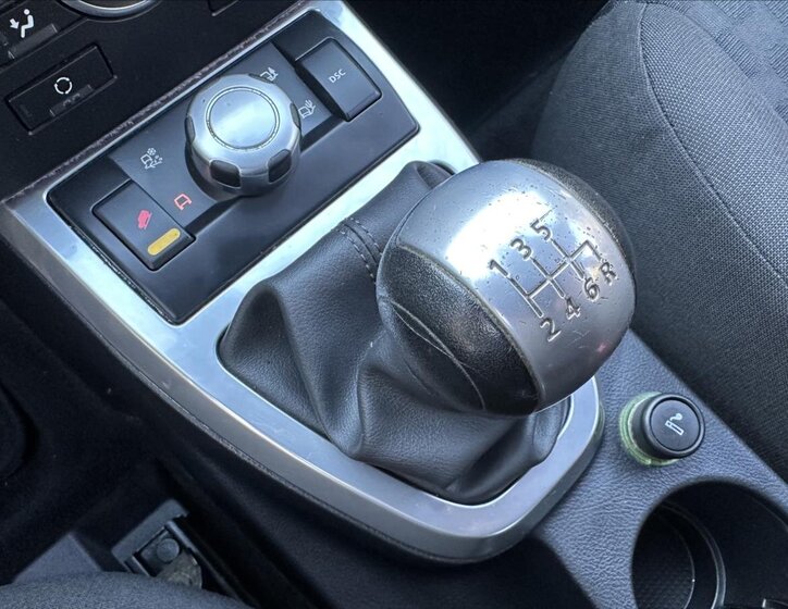 Land Rover Freelander SUV / Terénní 2,2 l 112 kw