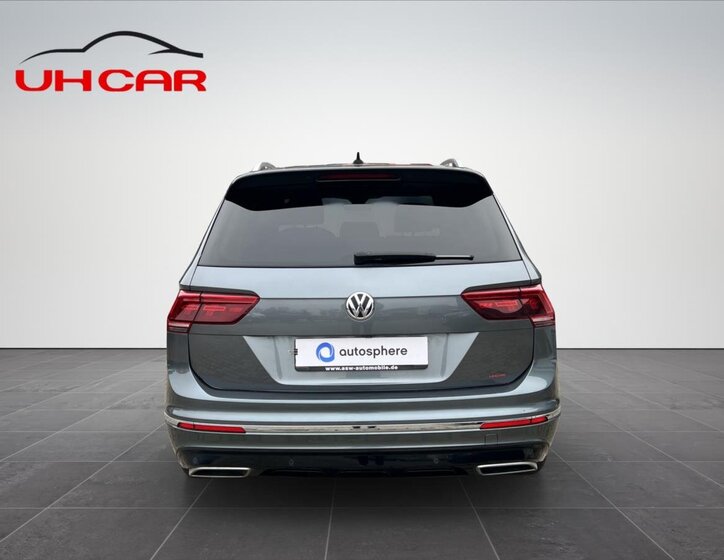 Volkswagen Tiguan 8