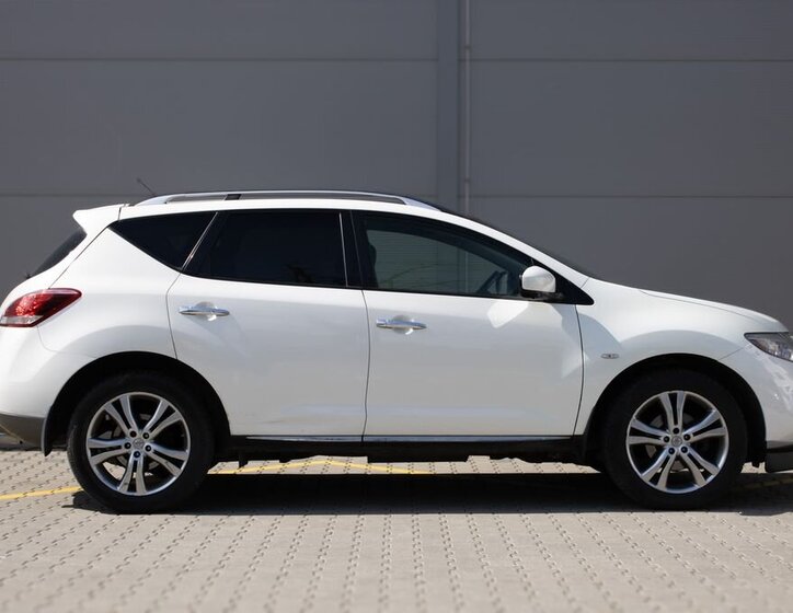 Nissan Murano SUV / Terénní 2,5 l 140 kw