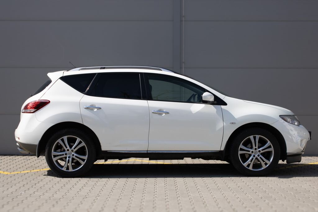Nissan Murano SUV / Terénní 2,5 l 140 kw