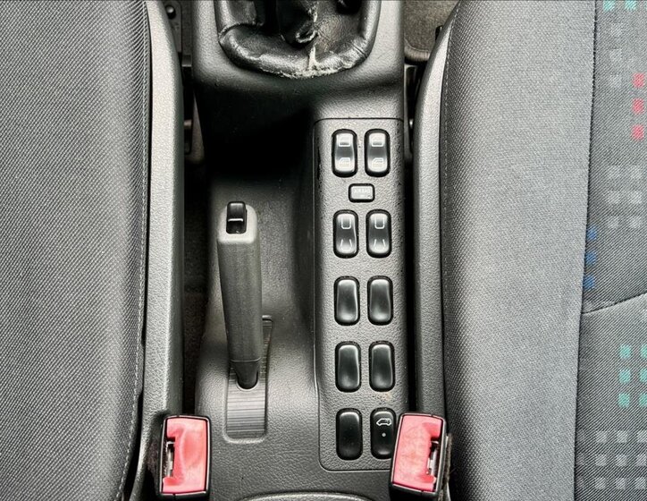 Mercedes-Benz Vaneo MPV 1,7 l 67 kw