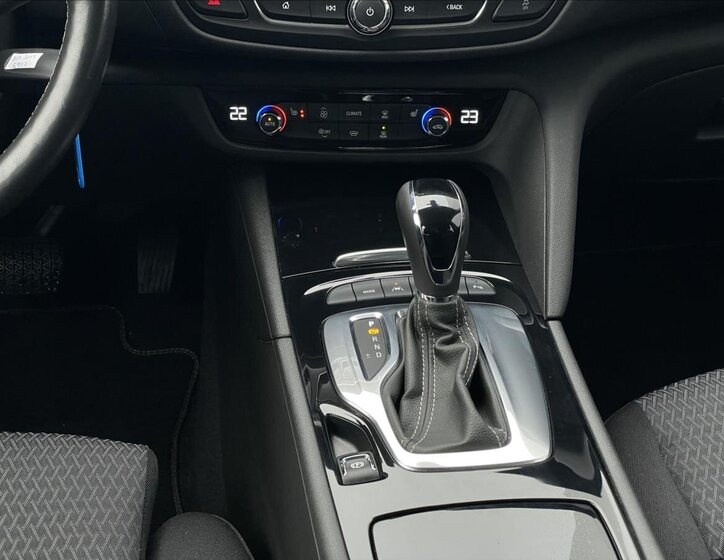 Opel Insignia Liftback 2,0 l 147 kw