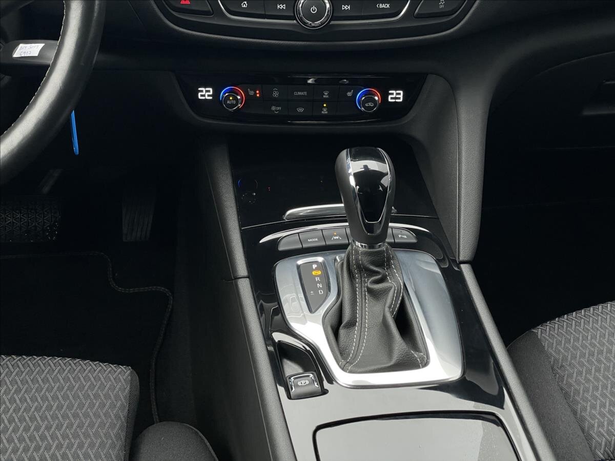 Opel Insignia Liftback 2,0 l 147 kw