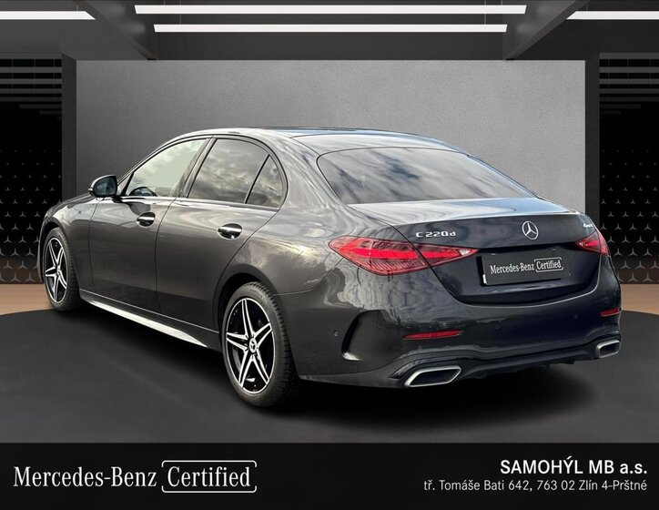 Mercedes-Benz Třídy C Sedan 2,0 l 147 kw